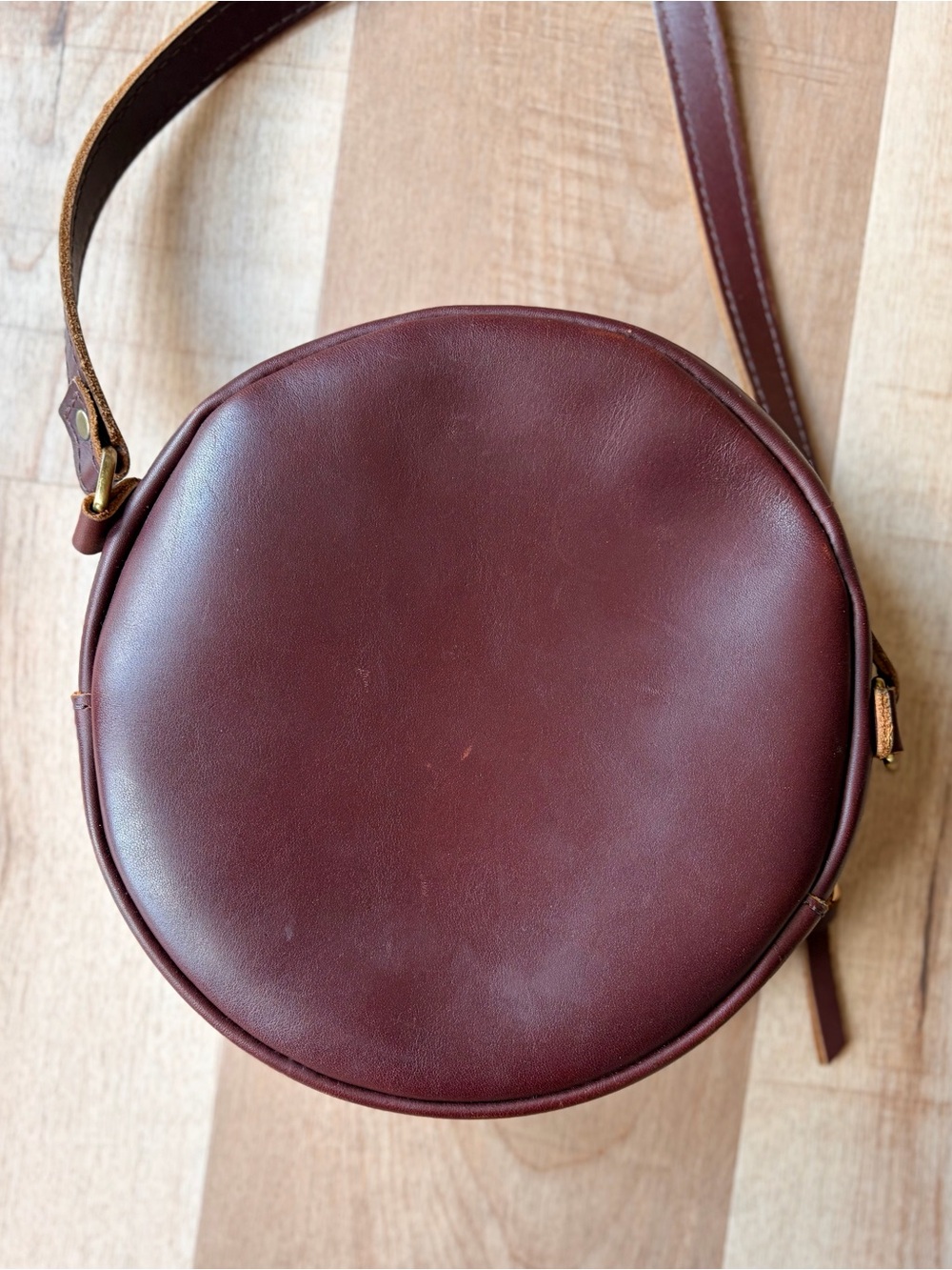 Portland Leather Large Circle Crossbody Bag - Cognac - Picture 3 of 12
